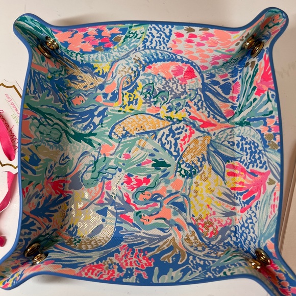 Lilly Pulitzer vegan leather trinket tray in Mermaid’s Cove pattern - Picture 3 of 5